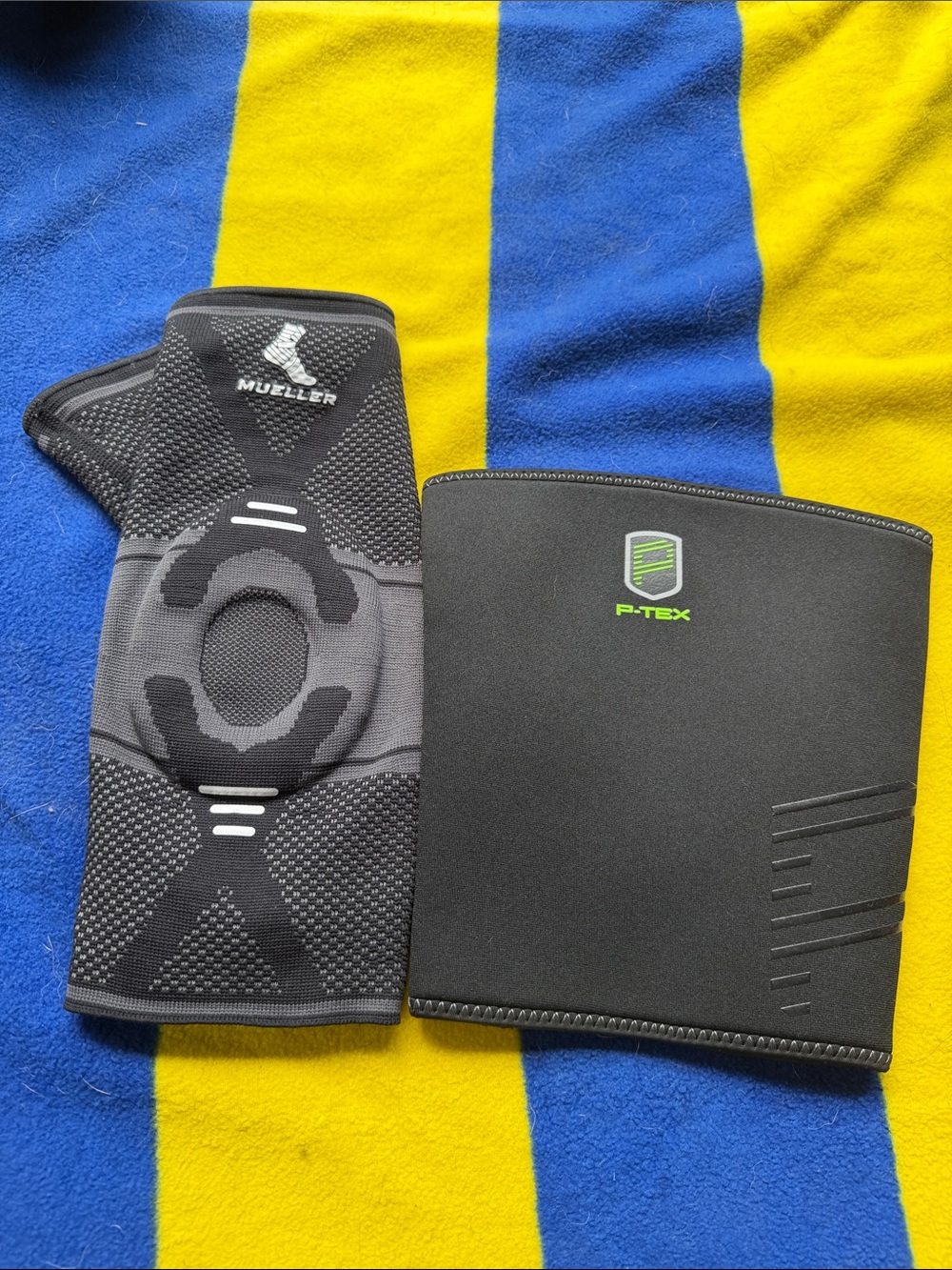 Mueller Knee Brace & PTEX Neoprene Knee Sleeve - Black/Grey